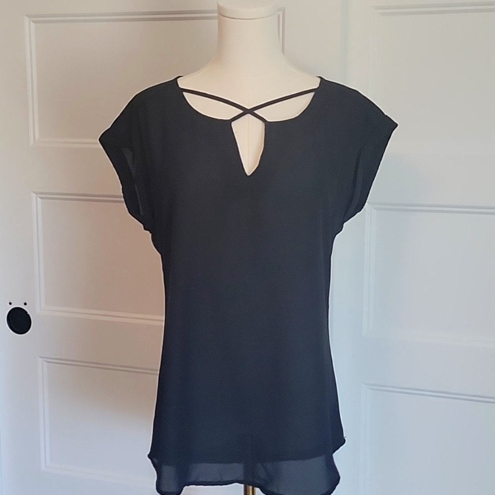 Rue21 Black Cap Sleeve Blouse